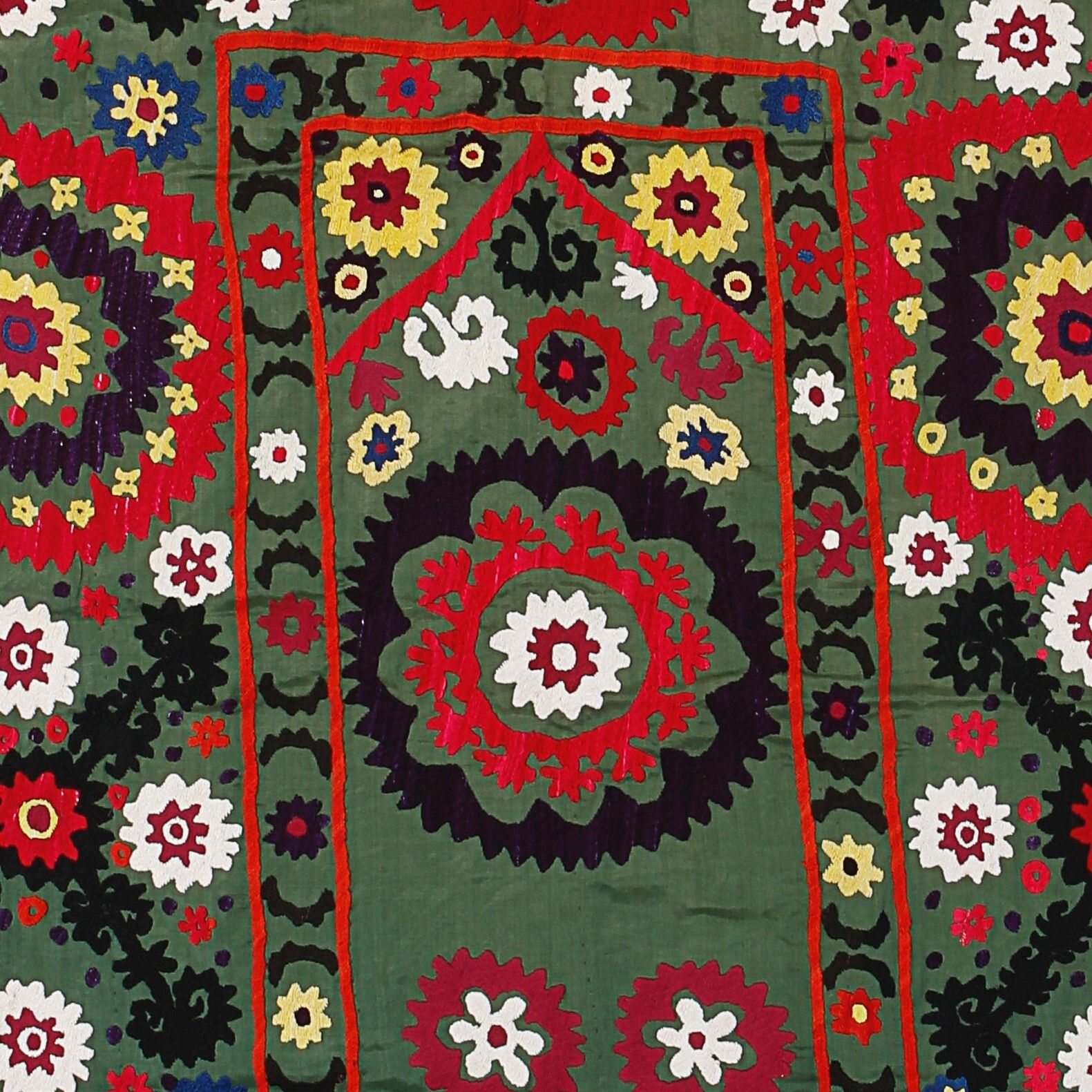 3.5x5 Ft Silk Embroidery Wall Hanging In Forest Green, Floral Suzani Tablecloth photo for sale