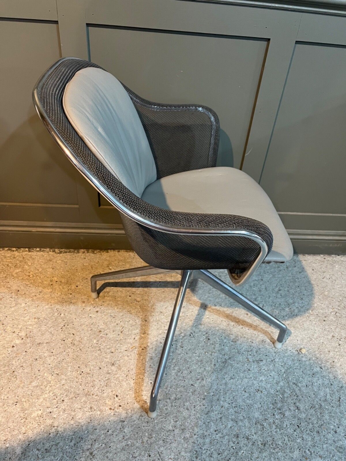 Leather Swivel Chair By B&B Italia Luta Chair Designed By  Antonio Citterio photo buy