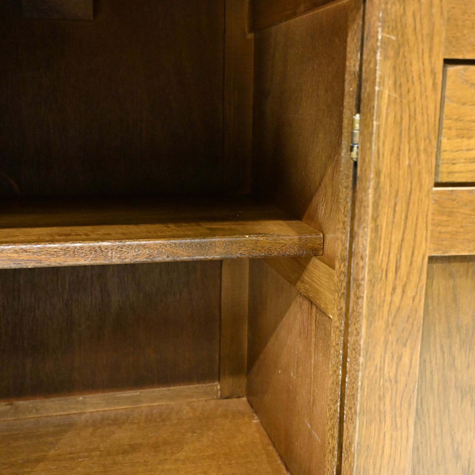 Old Charm Oak Dresser In Light Oak Finish Tudor Style 4ft 6" W Free Uk Delivery photo Furniture