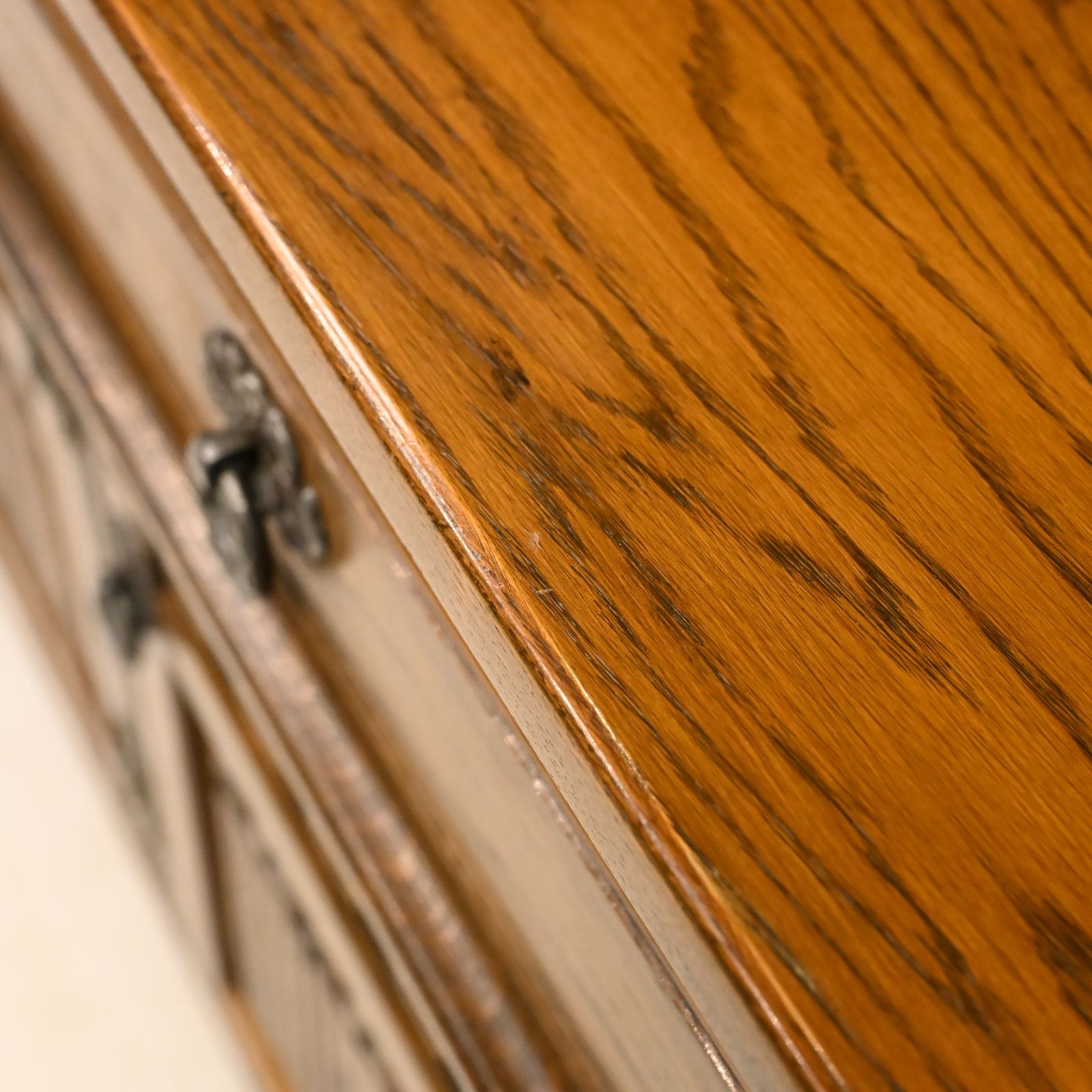 photo buy Old Charm Oak Dresser In Light Oak Finish Tudor Style 4ft 6" W Free Uk Delivery