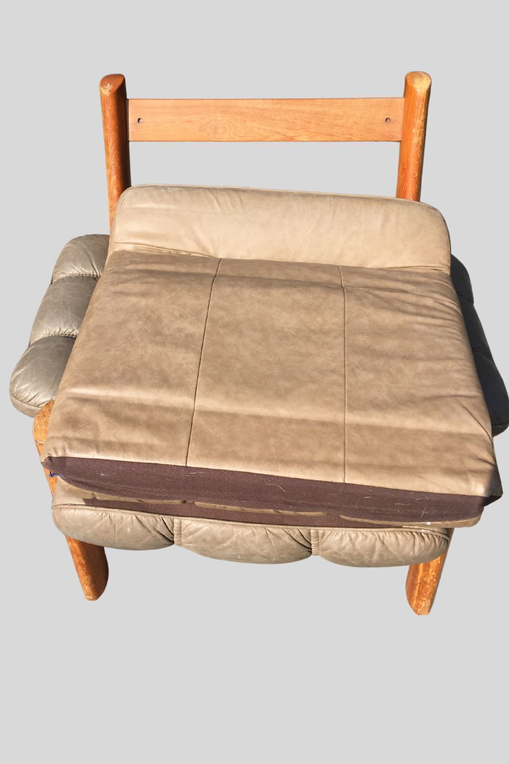 Mid Century Norwegian Beige Leather Chair By Ekornes, 1970s Matching Sofa Also Available. photo vintage
