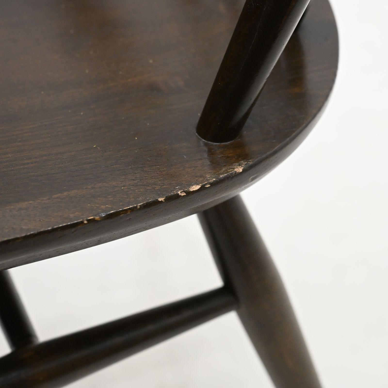 photo furniture 6 Ercol Number 369 Windsor Goldsmith Dining Chairs Dark Finish Free Uk Delivery