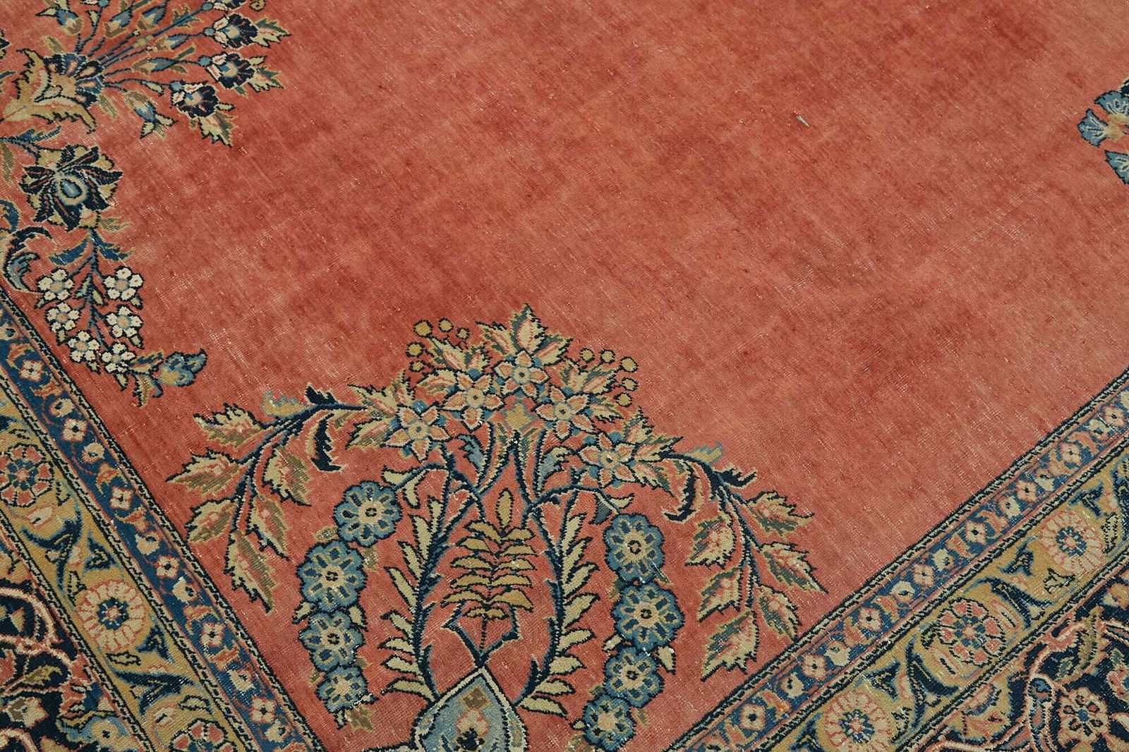 photo furniture Handmade Red Vintage Large Area Rug 270 Cm X 365 Cm