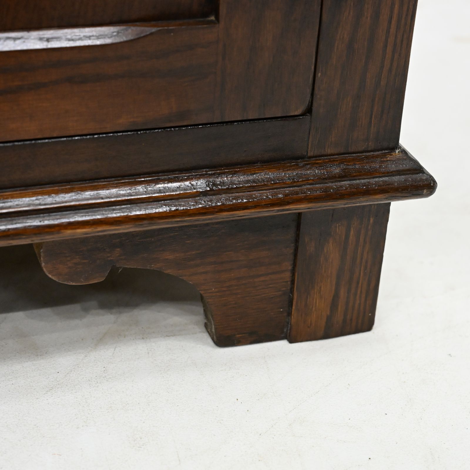Old Charm Dresser Wine Rack Prince Of Wales Tudor Brown Finish Free Uk Delivery photo vinterior