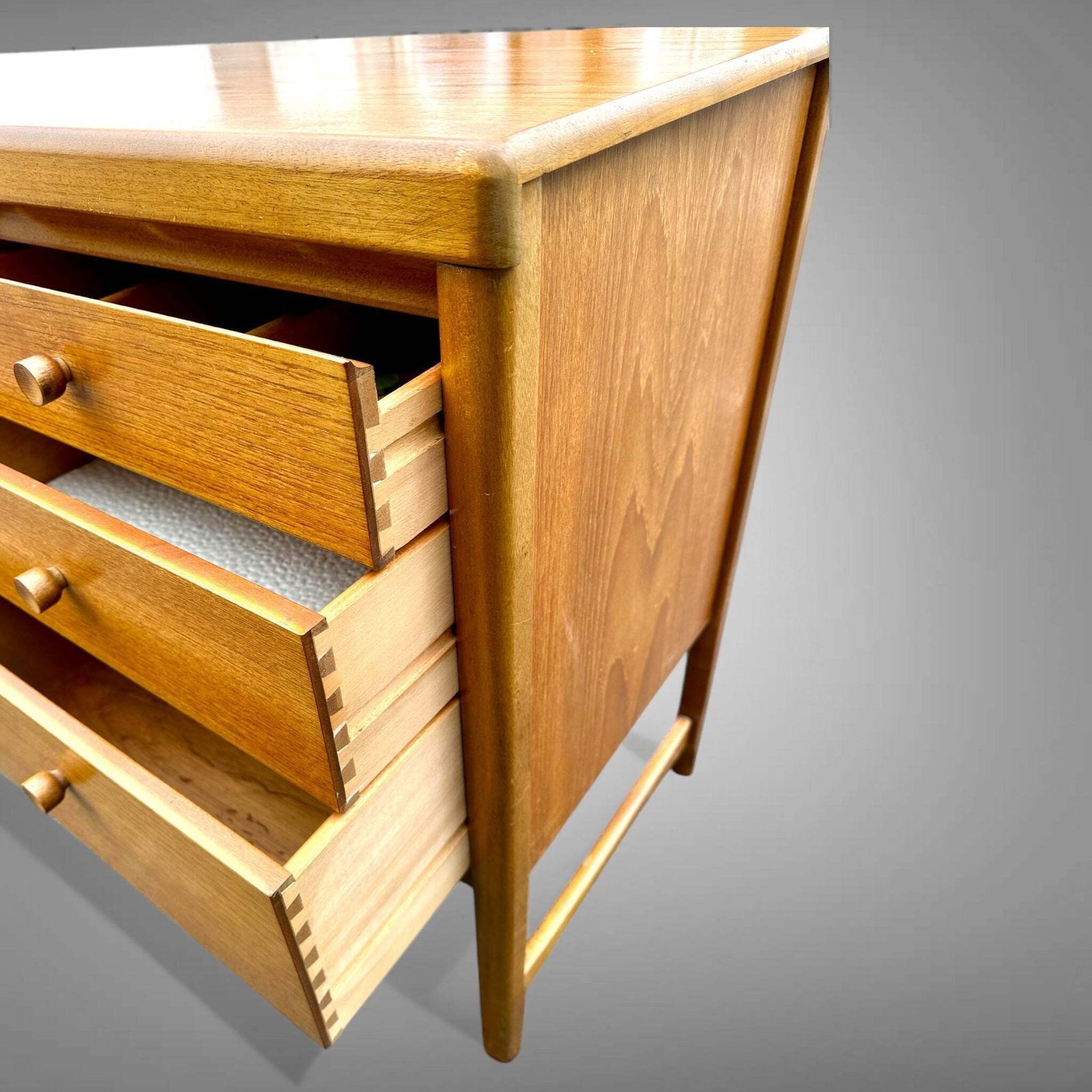 Beautiful Mid Century Danish Design Grained Teak Side Board/Console Designed By Patrick Lee Circa 1960 photo for sale