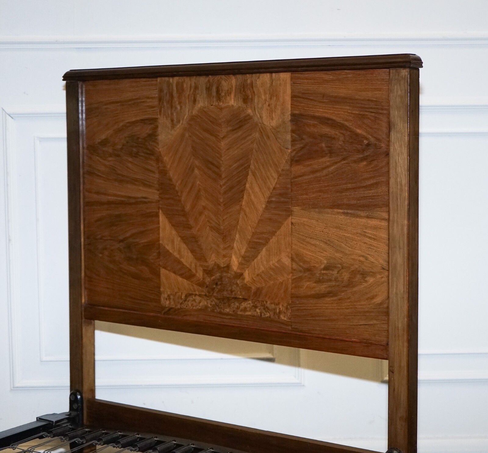 Art Deco Burr Walnut Decorative Inlaid Panels Single Bed (1/2) photo 1150.0