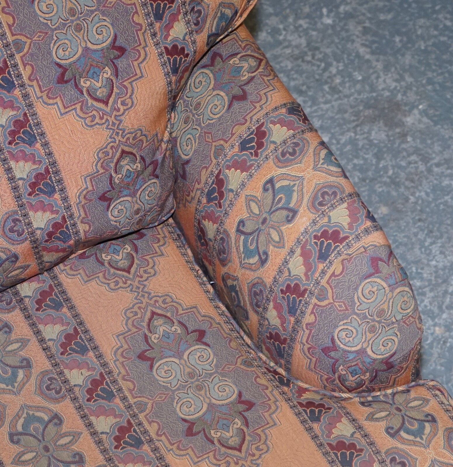 850.0 Lovely Multiyork Countryhouse Removable Fabric Howard Arm Style Lounge Armchair photo