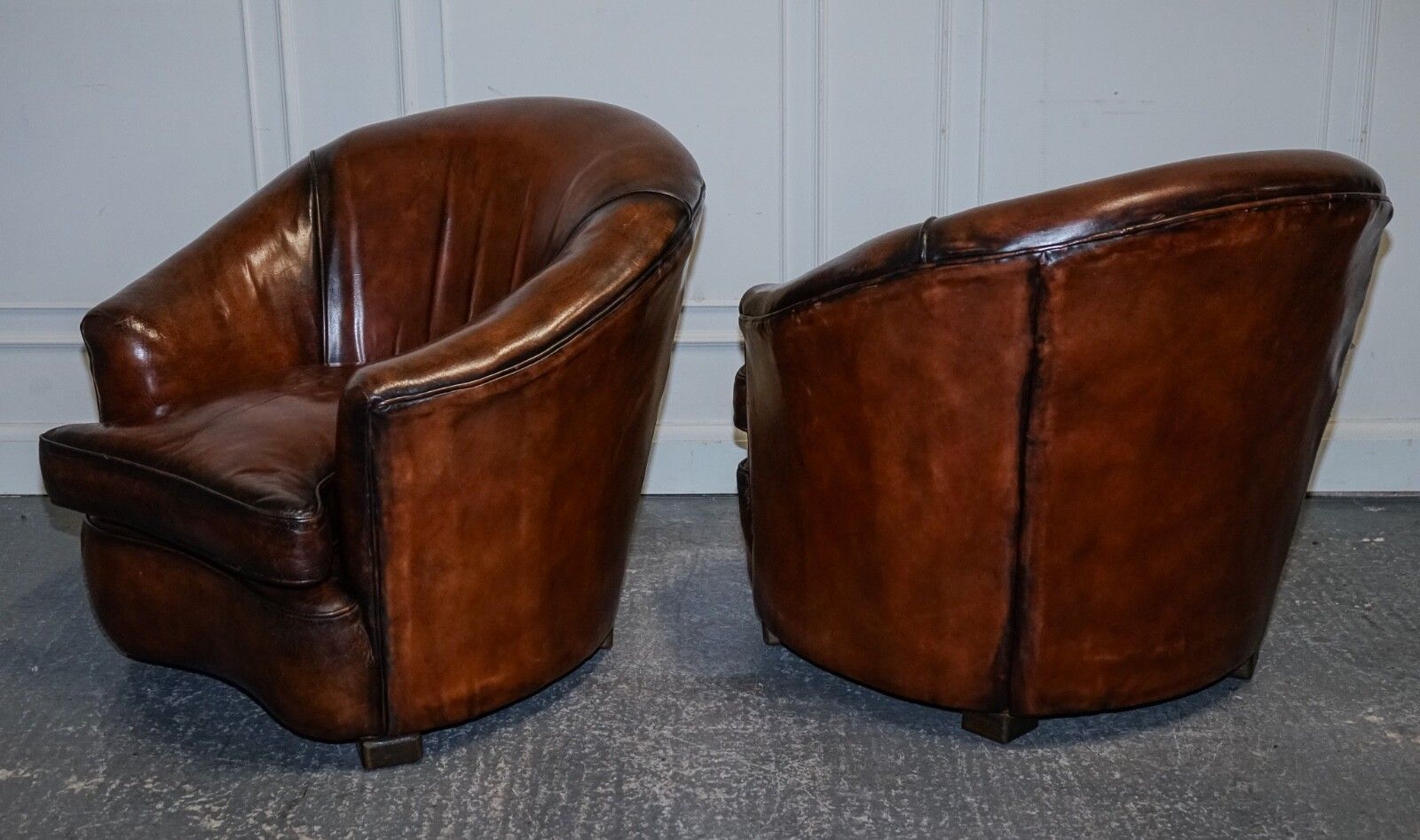 photo vinterior 1920's Art Deco Restored Hand Dyed Whiskey Brown Suite Sofa Armchairs Footstools