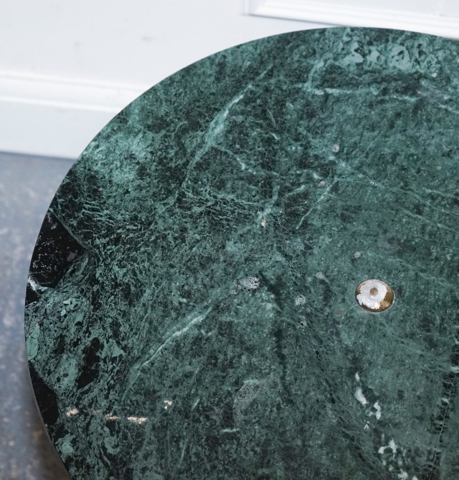 photo furniture Beautiful Showroom Green Marble Gold Bird Feet Display Side Plant Lamp Table