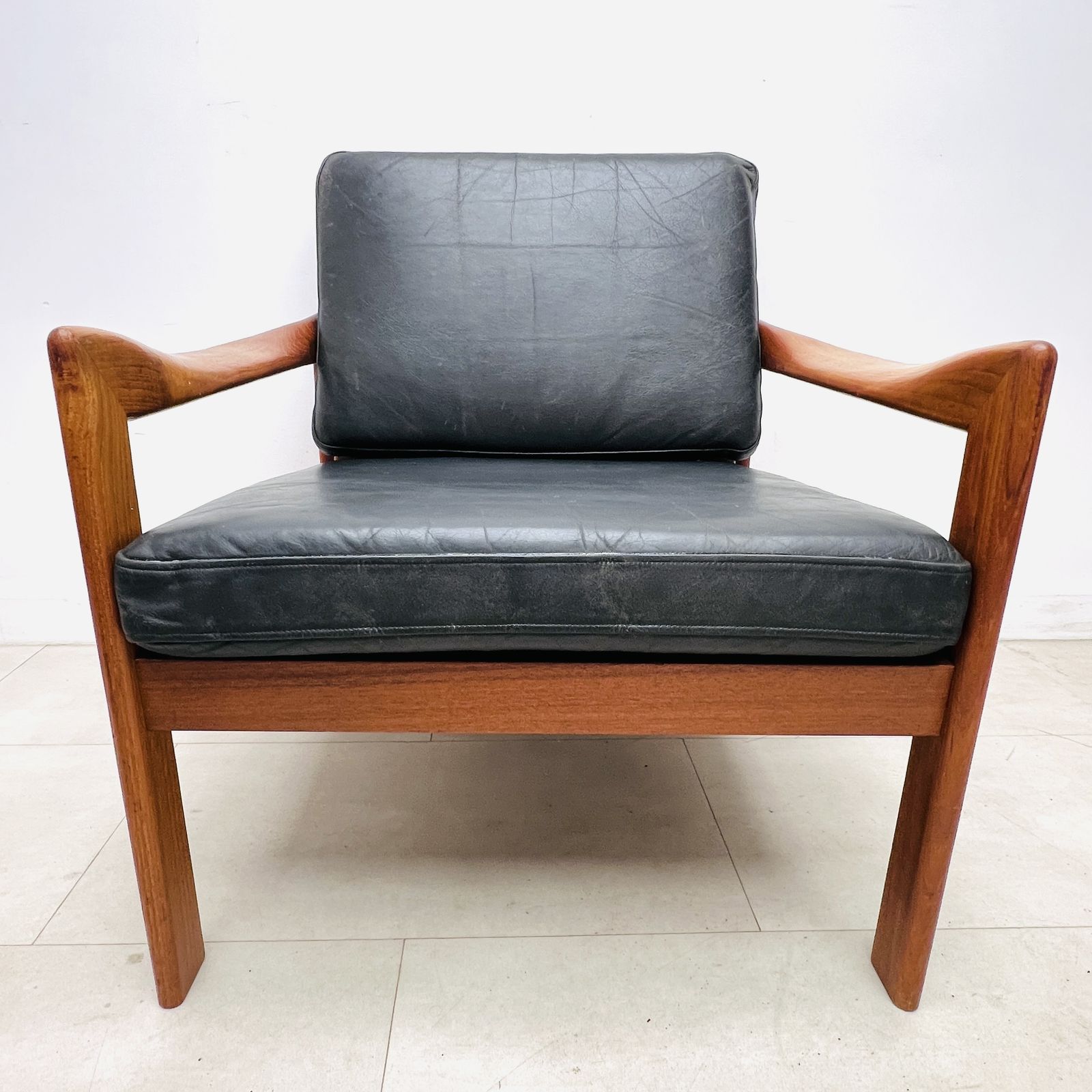 Danish Lounge Chair And Sofa By Illum Wikkelsø photo vintage