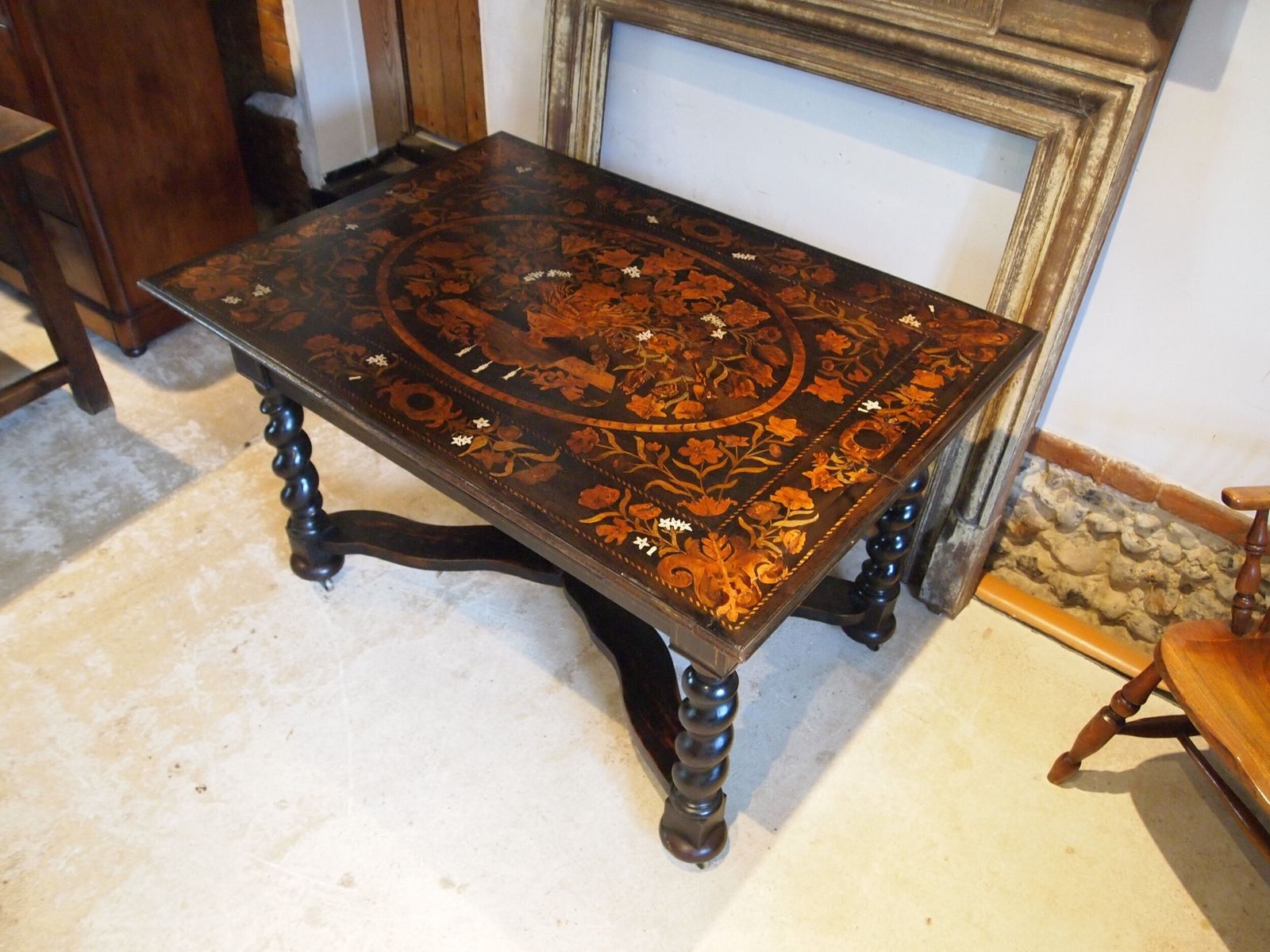 2250.0 Table Stunning Rare Marquetry George II Oak C1740 photo