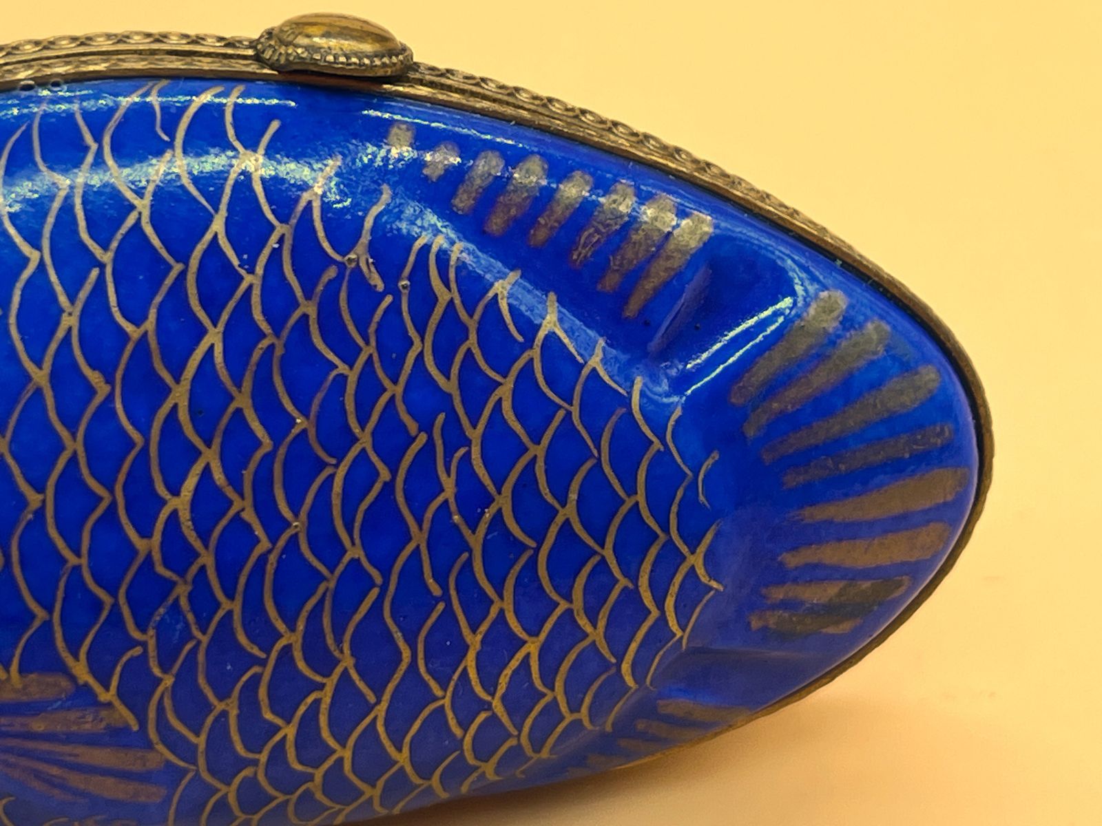 Peint Main Limoges Porcelain France Blue Fish Shape Trinket  / Jewelry Box. photo 95.0