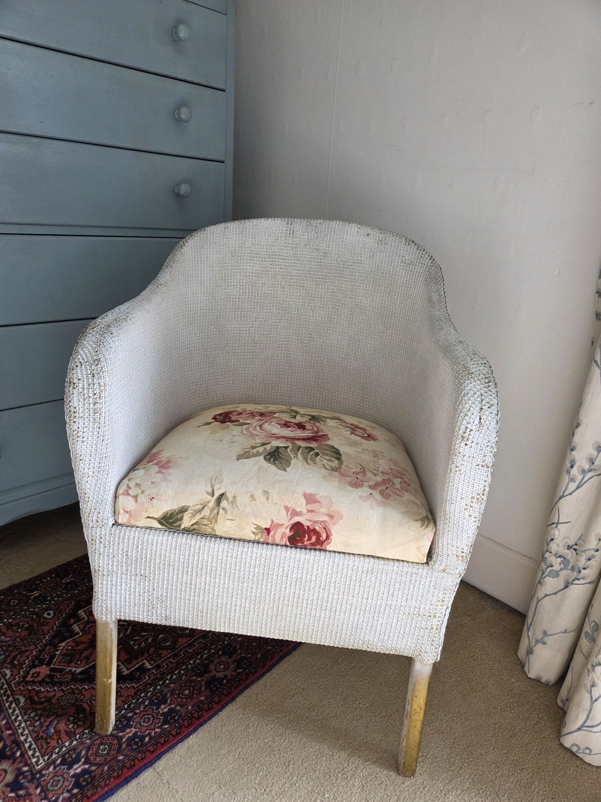 Antique Lloyd Loom Chair With Removable Seat For Storage photo 75.0