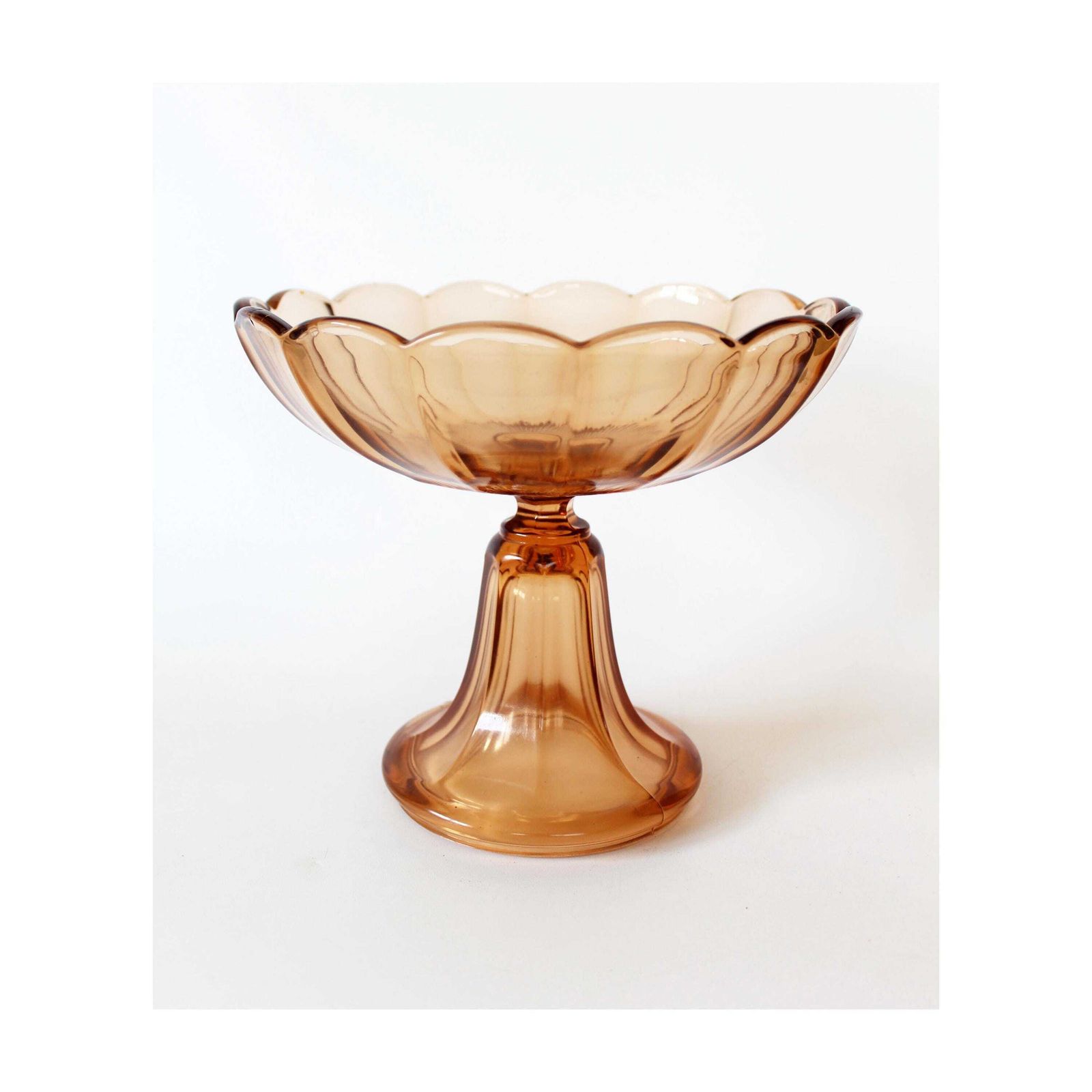 Art Deco Val Saint Lambert (Vsl) Peach Glass Compotier, Pedestal Bowl, Charles Graffart Belgium, Signed, Model Luxval 1935 Cotes Plates