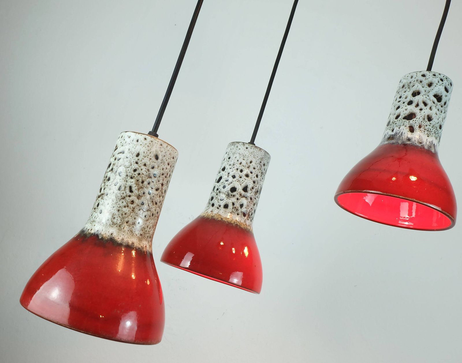 1970s Mid Century Pendant Light 5 Light Cascading Lamp With Fat Lava Cerami photo vintage