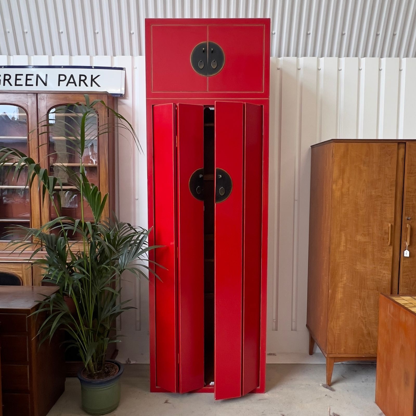 Handmade Bespoke Traditional Chinese Red Wardrobes photo Furniture