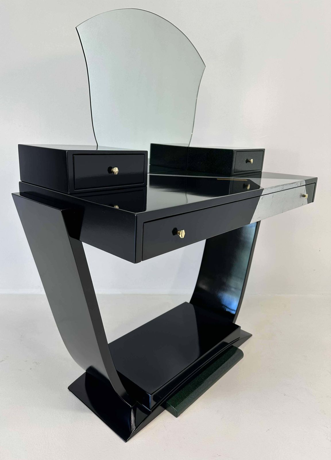 Italian Art Deco Black And Green Lacquer, Silver Leaf Vanity Table, 1970s photo vinterior