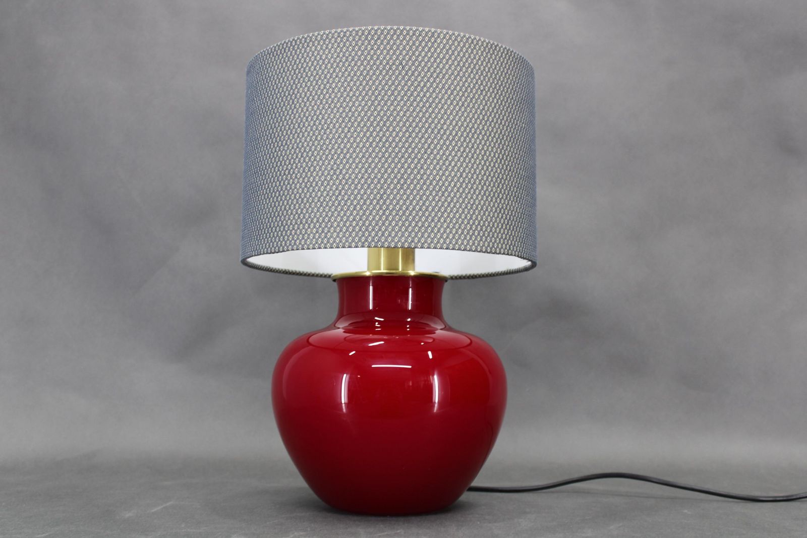 1970s Italian Veart Glass Table Lamp With Fabric Lamp Shade photo furniture