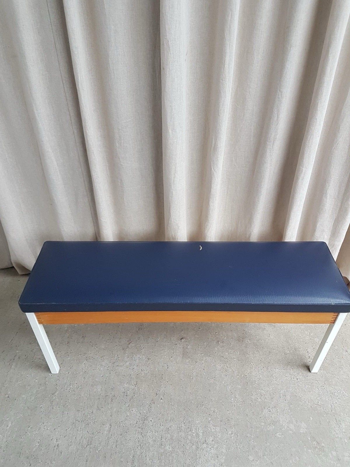 photo furniture Vtg Mid Century Post Modern Modernist Hallway Dining Bench Seat Chair Retro R833