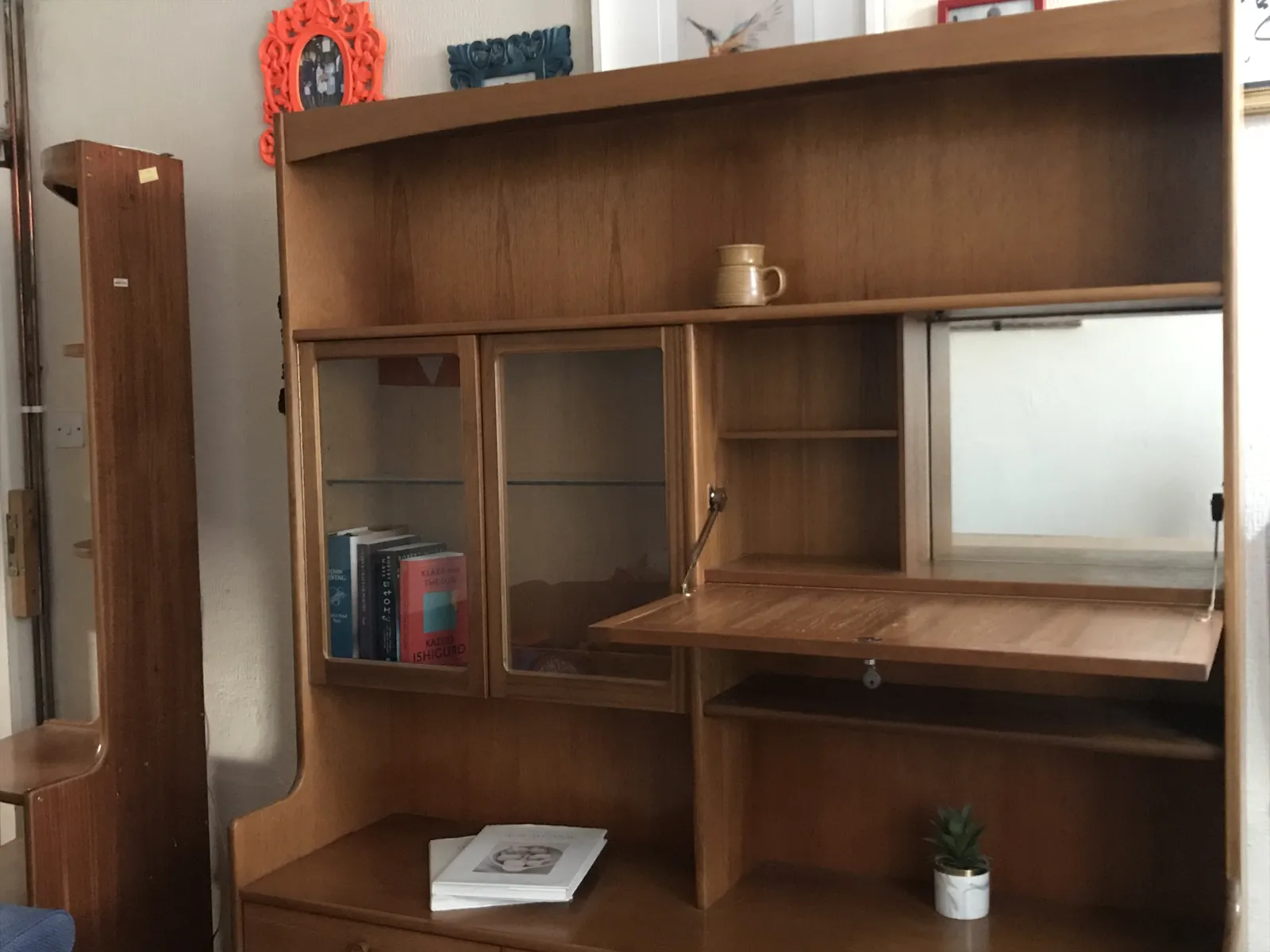 Mid Century Nathan Furniture Display Cabinet With Original Lighting