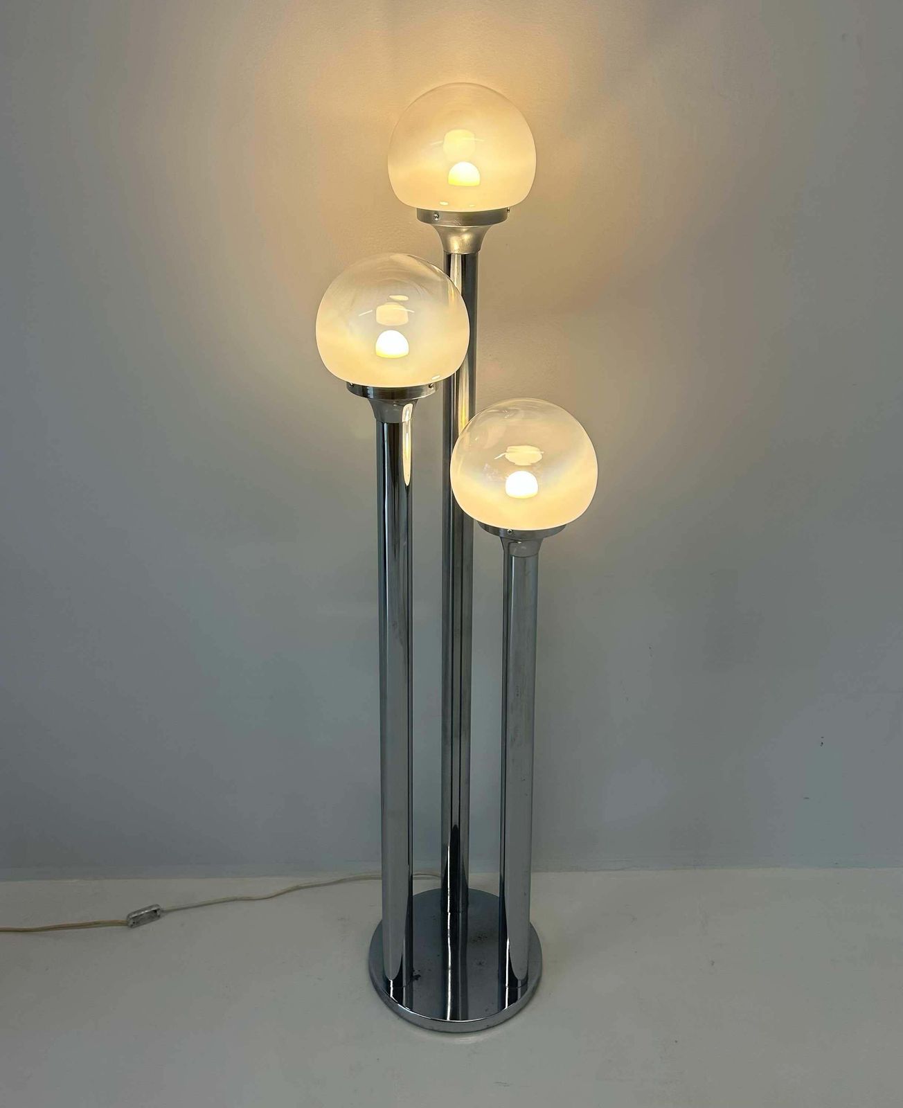 photo furniture Italian Chrome And Murano Glass Floor Lamp Attr. Mazzega, 1970s