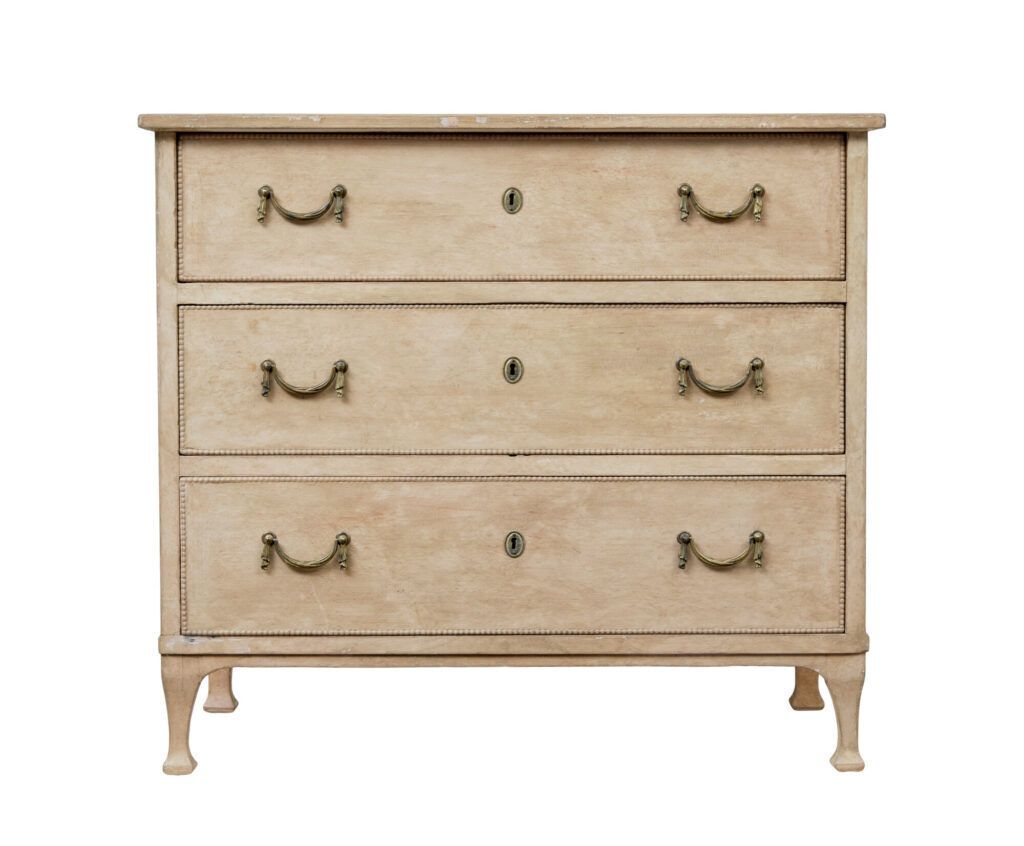 19th Century Swedish Painted Pine Chest Of Drawers photo vinterior