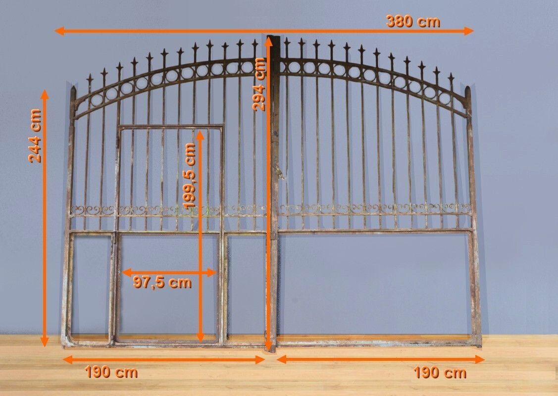 photo buy Important Iron Property Gate – Part 1 Of The 19th Century