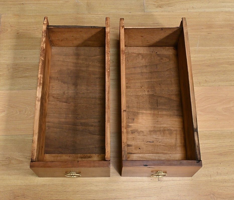 photo vinterior Cherrywood Desk Table, Louis XV Style – Part 2 Of The 19th Century