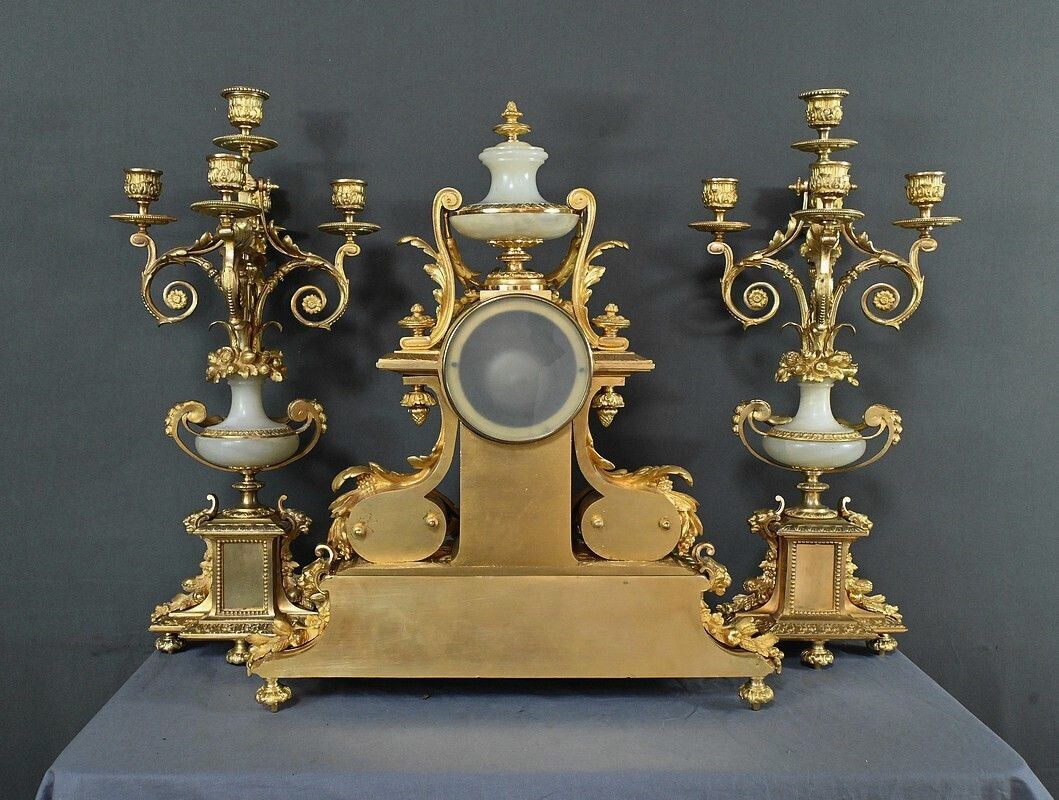 photo vintage Important Gilt Bronze Fireplace Set, Louis XVI Style – Late 19th Century