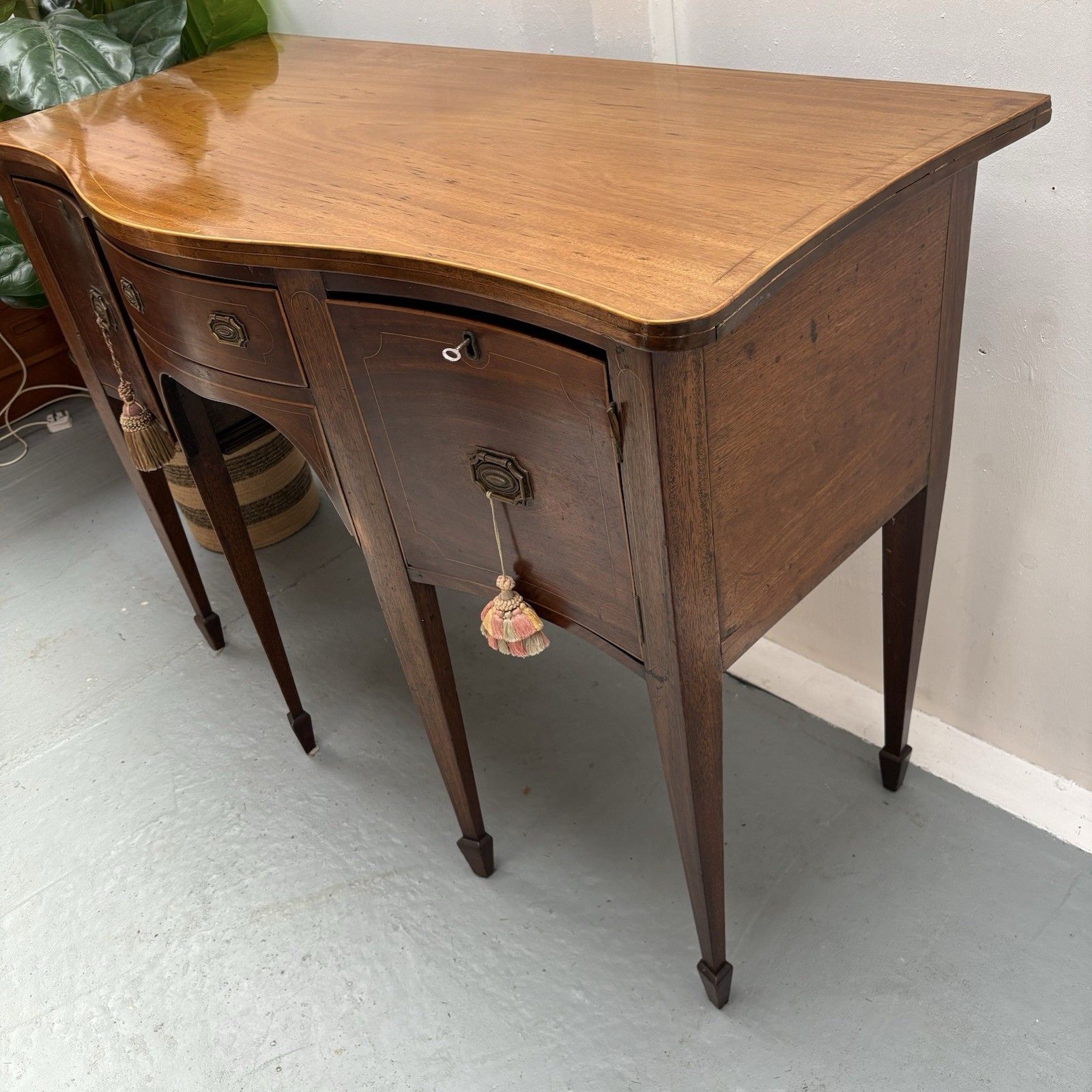 Georgian Mahogany Serpentine Front Sideboard photo for sale