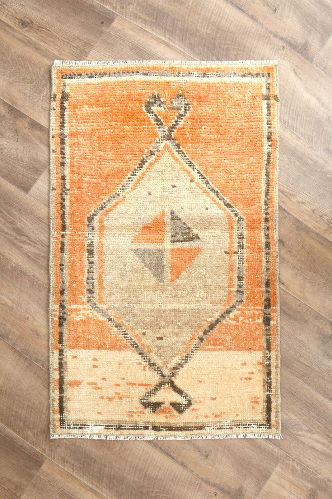 1'9x3 Ft, Boho Chic Decor Turkish Mini Rug, Handmade Oushak Small Carpet, Entryway Decor, Bedside Mat, Wool photo vinterior
