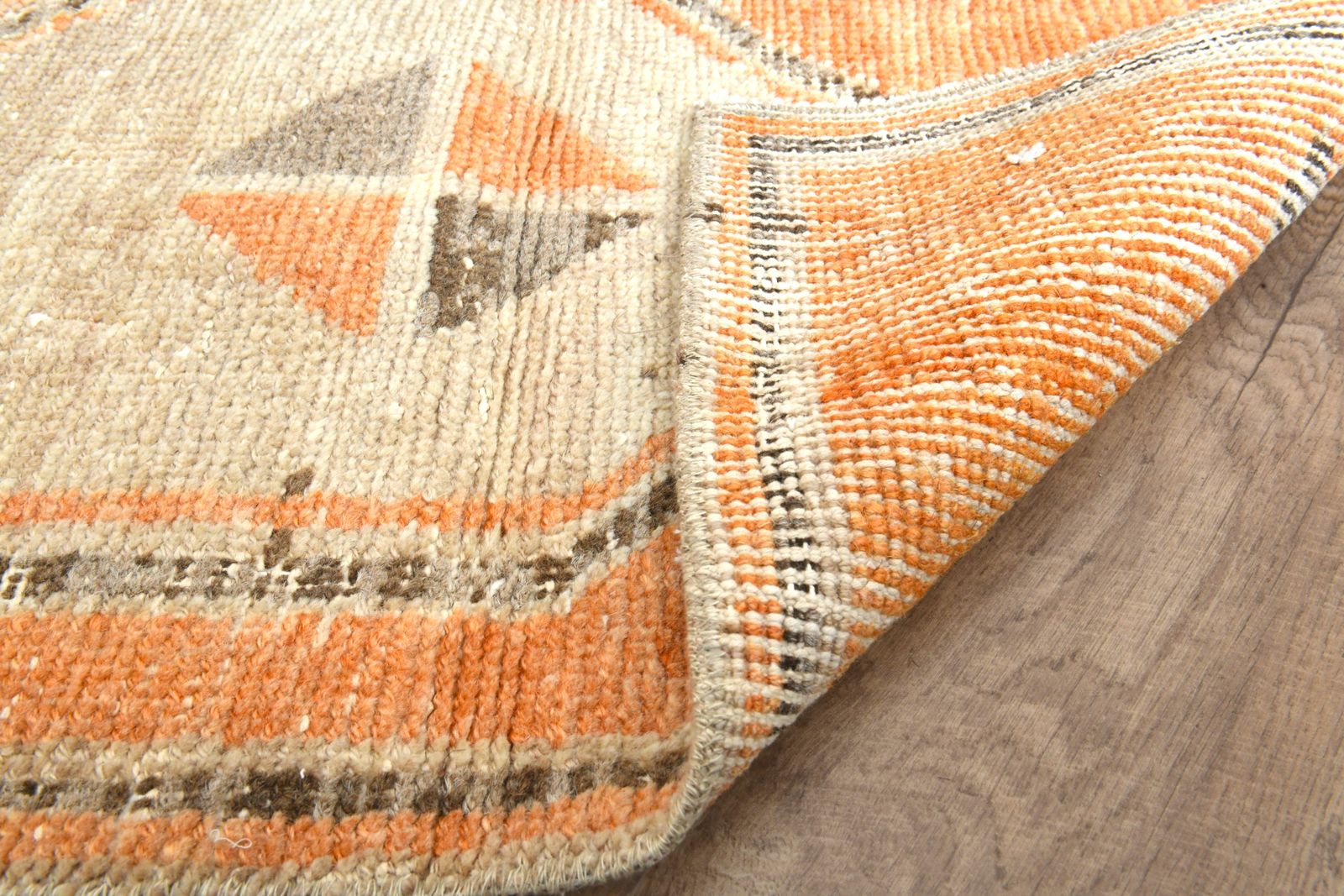 1'9x3 Ft, Boho Chic Decor Turkish Mini Rug, Handmade Oushak Small Carpet, Entryway Decor, Bedside Mat, Wool photo vintage