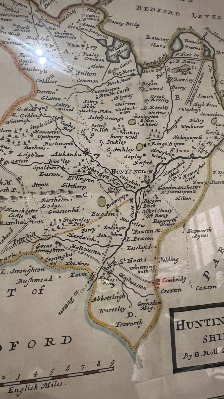 Framed 18th Century Map Of Huntingdonshire By Herman Moll – Antique English County Map photo vintage