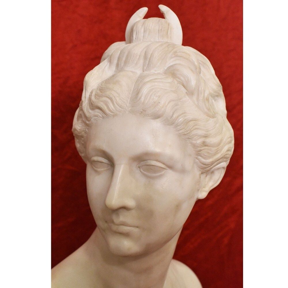 Antique Statues, Marble, Woman Sculpture, Diana The Huntress, XIX Century. (Stma76) photo vinterior