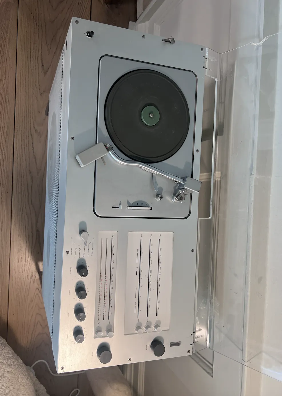 photo furniture Audio 300 With L 60 By Dieter Rams For Braun Atelier, 1970's