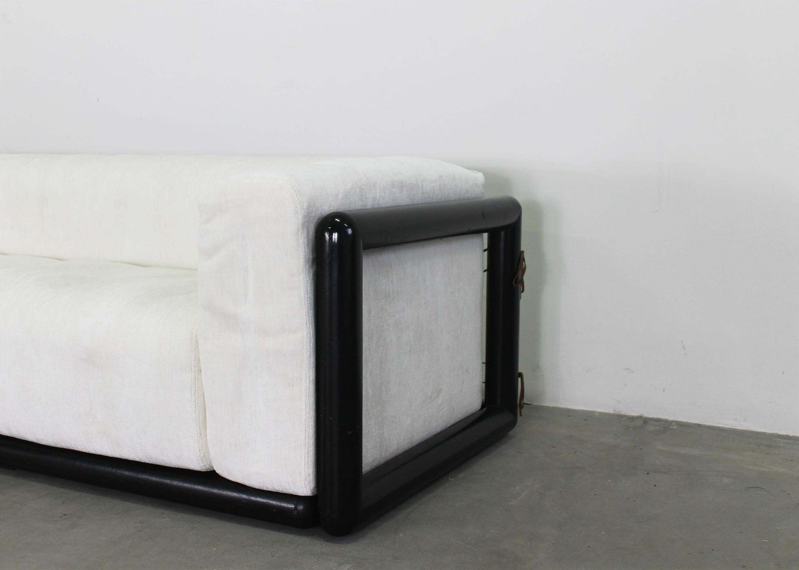 Carlo Scarpa Cornaro Living Room Set In Lacquered Wood And Fabric By Gavina 1970 photo vintage