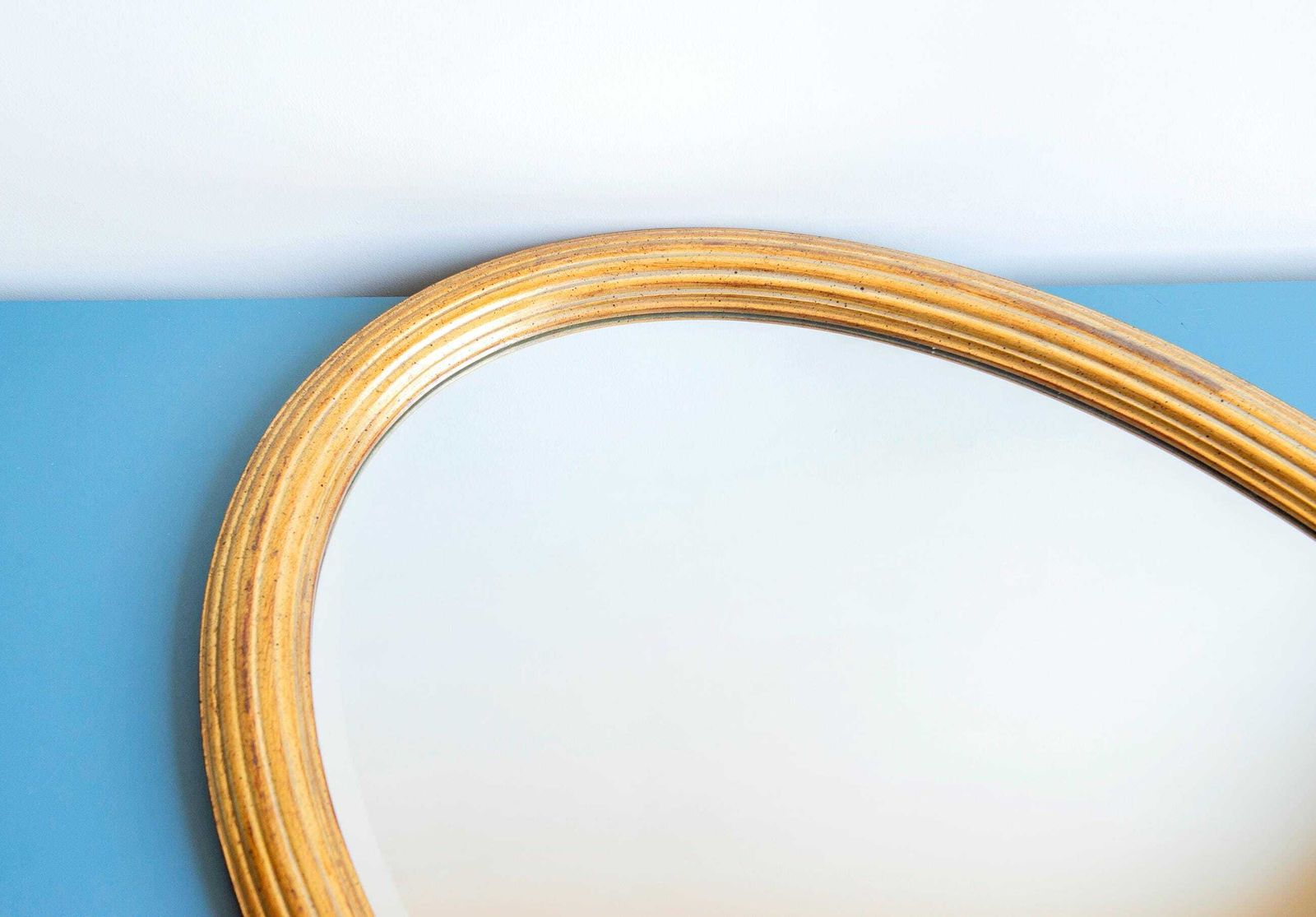 Oval Golden Mirror, Large Belgian Mirror With Beveled Glass, Deknudt, Hollywood Regency, Mid Century Wall Mirror, Made In Belgium photo vintage