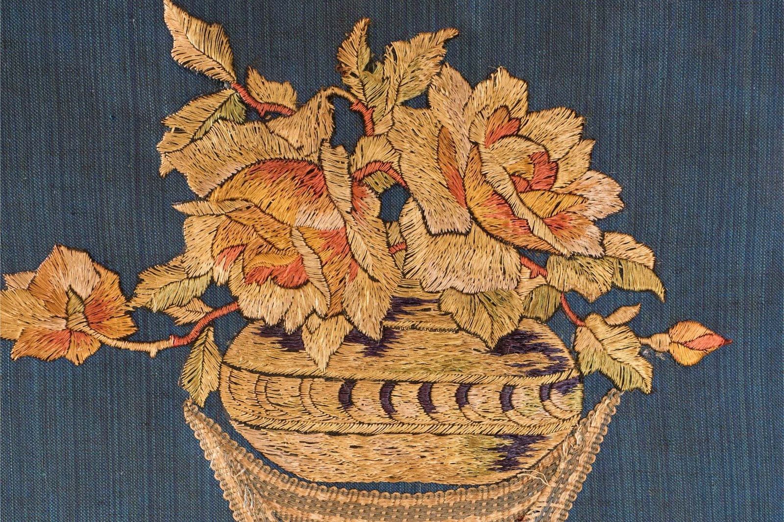 1920's Blue Embroidered Room Screen   4 Panel photo 455.0