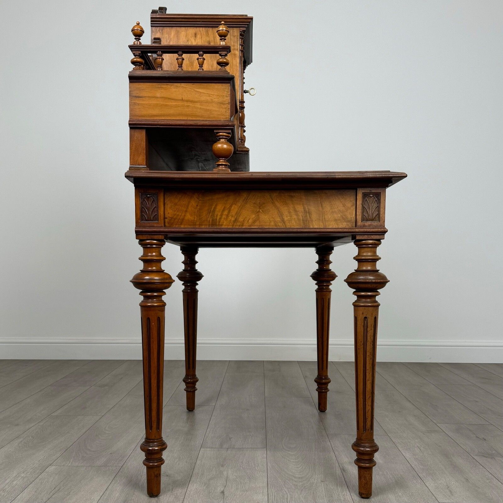 Antique 19th Century Fine Quality French Writing Table In Walnut photo vintage