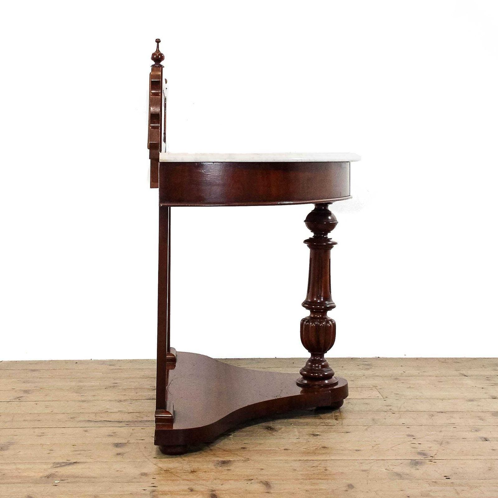 Antique Victorian Mahogany And Marble Duchess Washstand | Antique Washstand | Marble Top | Bedroom Furniture | Antique photo for sale