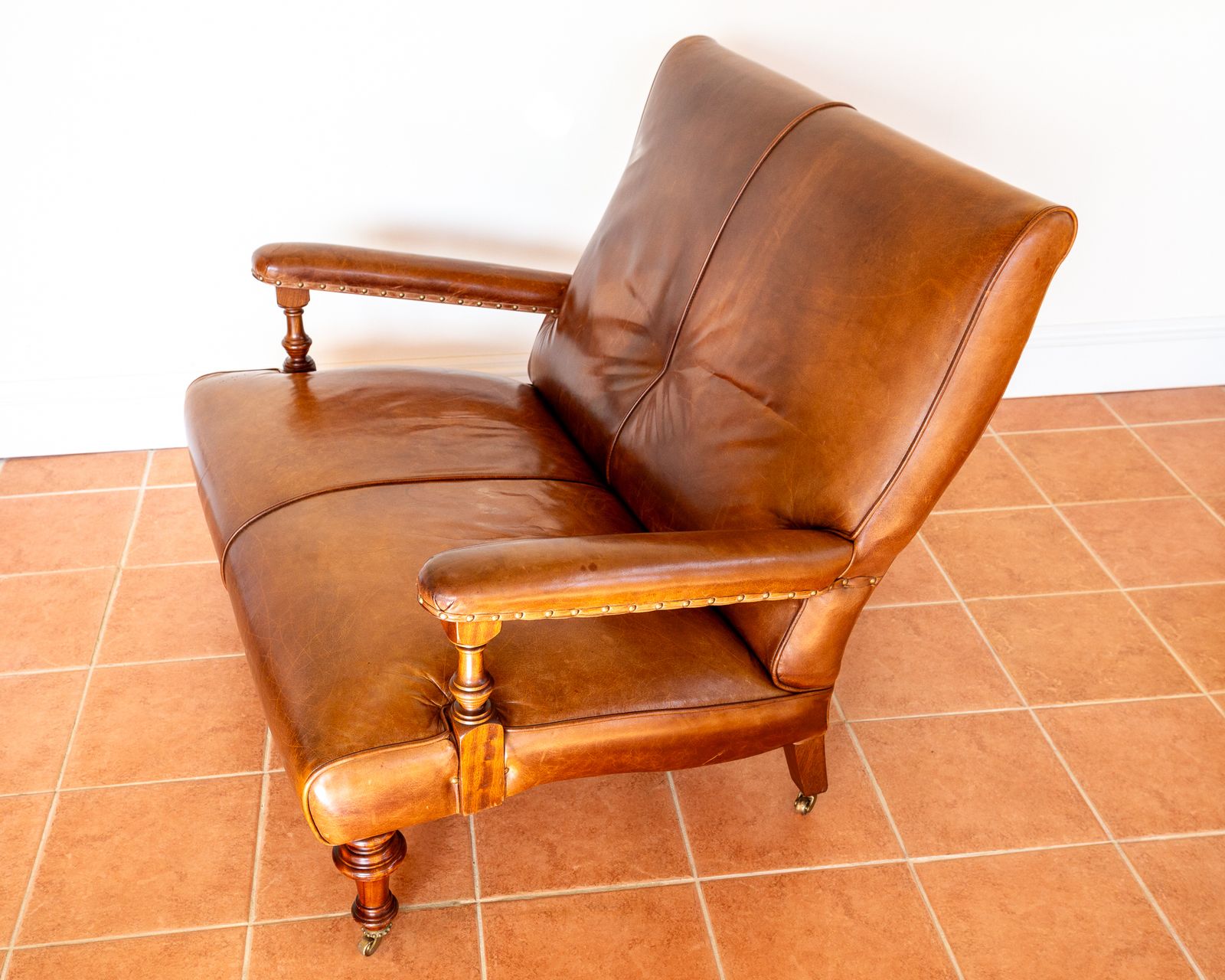 2950.0 Open Arm Hide Leather Library Sofa Country House Howard & Sons Style By Mulberry Mahogany 2 Seater English Leather Chair Library Chair Leather Hide photo