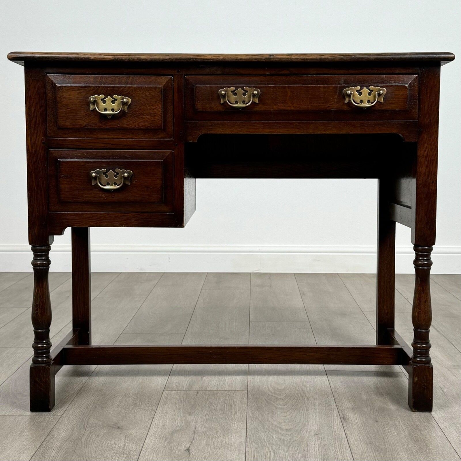 Antique 20th Century Good Quality Desk In Oak