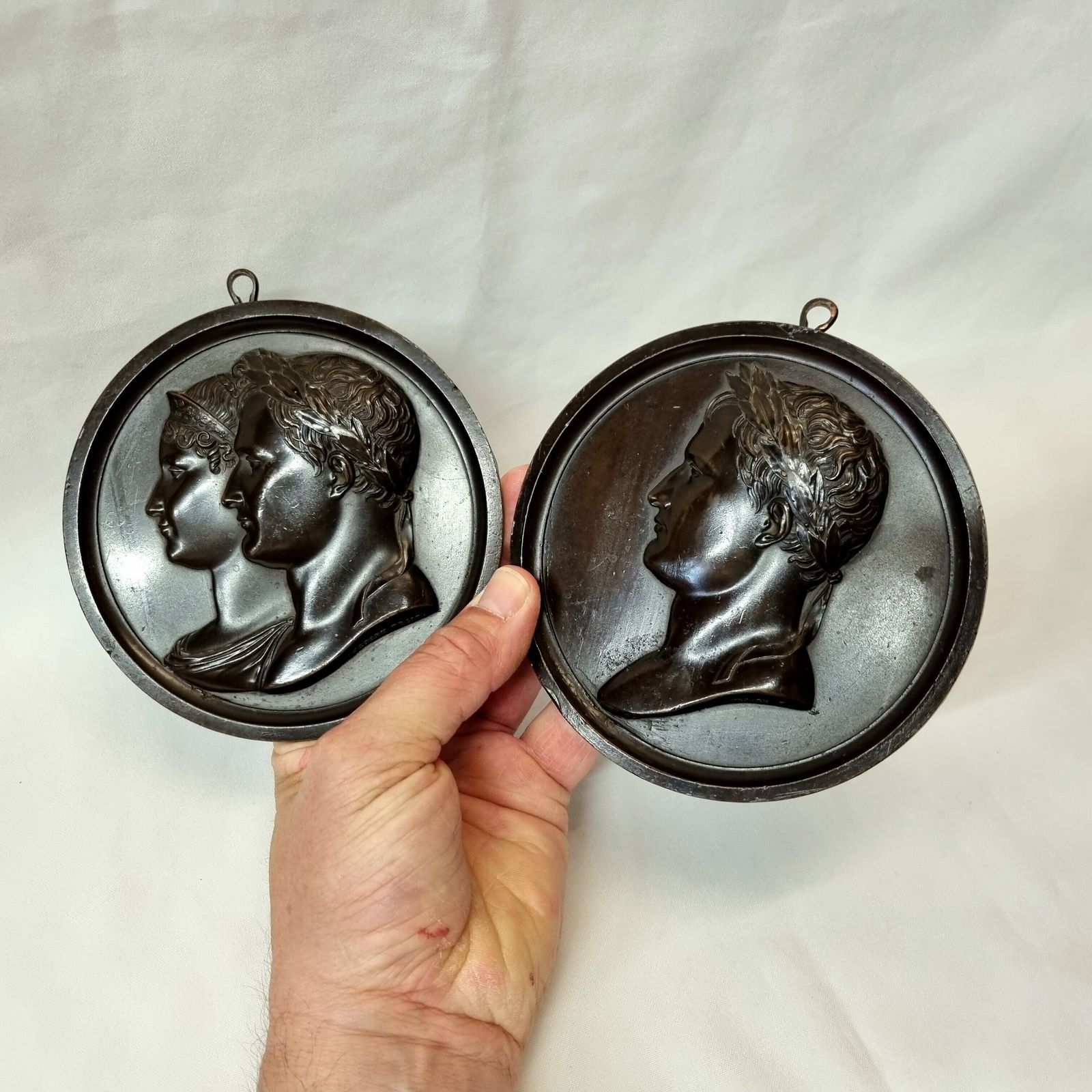 A Fine Early 19th Century Pair Of Beautifully Cast Bronze Wall Hanging Plaques Of Napoleon Bonaparte And Marie Louise, Empress Of France. photo 720.0