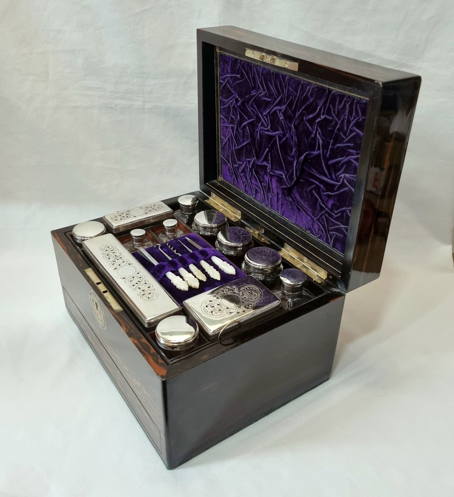 photo for sale Antique Mid Victorian Coromandel Wood Travelling Fitted Vanity Box Of Exceptional Quality With Sensational Grain And In Beautiful Condition.