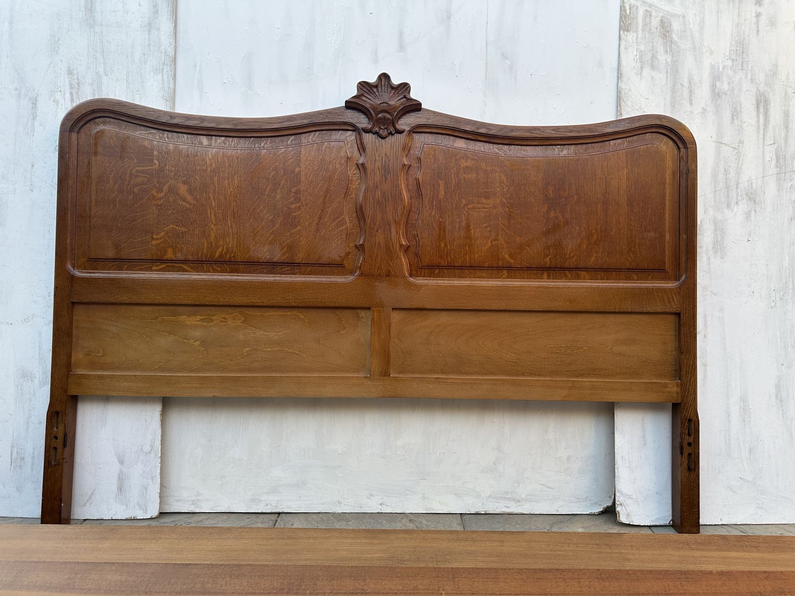 Attractive French Louis XV Antique Style Oak Double Bed Frame – Great Condition photo vintage