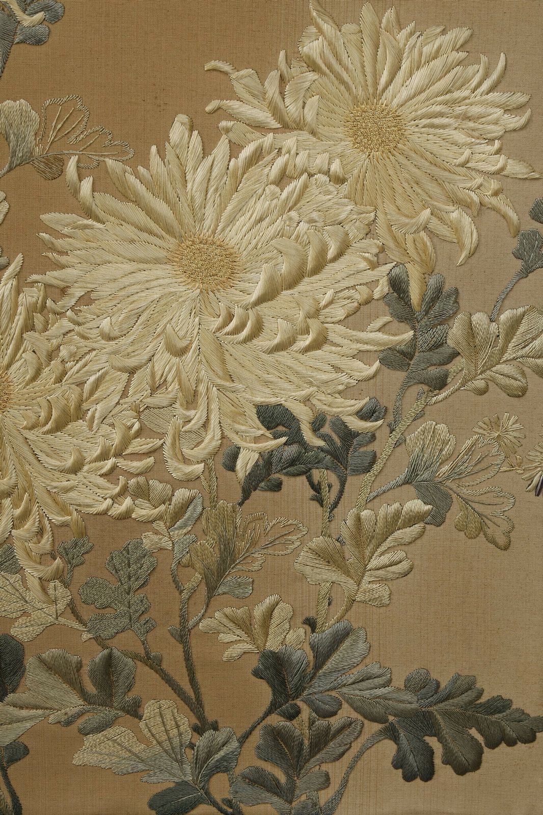 photo furniture Beautiful Chrysanthemum Screen With The Honda Clan Coat Of Arms. Meiji Japan