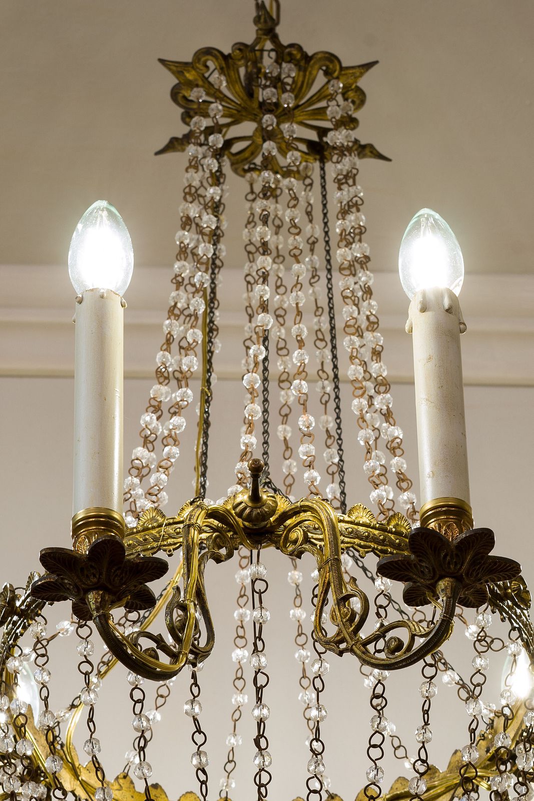 Antique French Empire Balloon Style Chandelier   6 Lights. photo Lighting