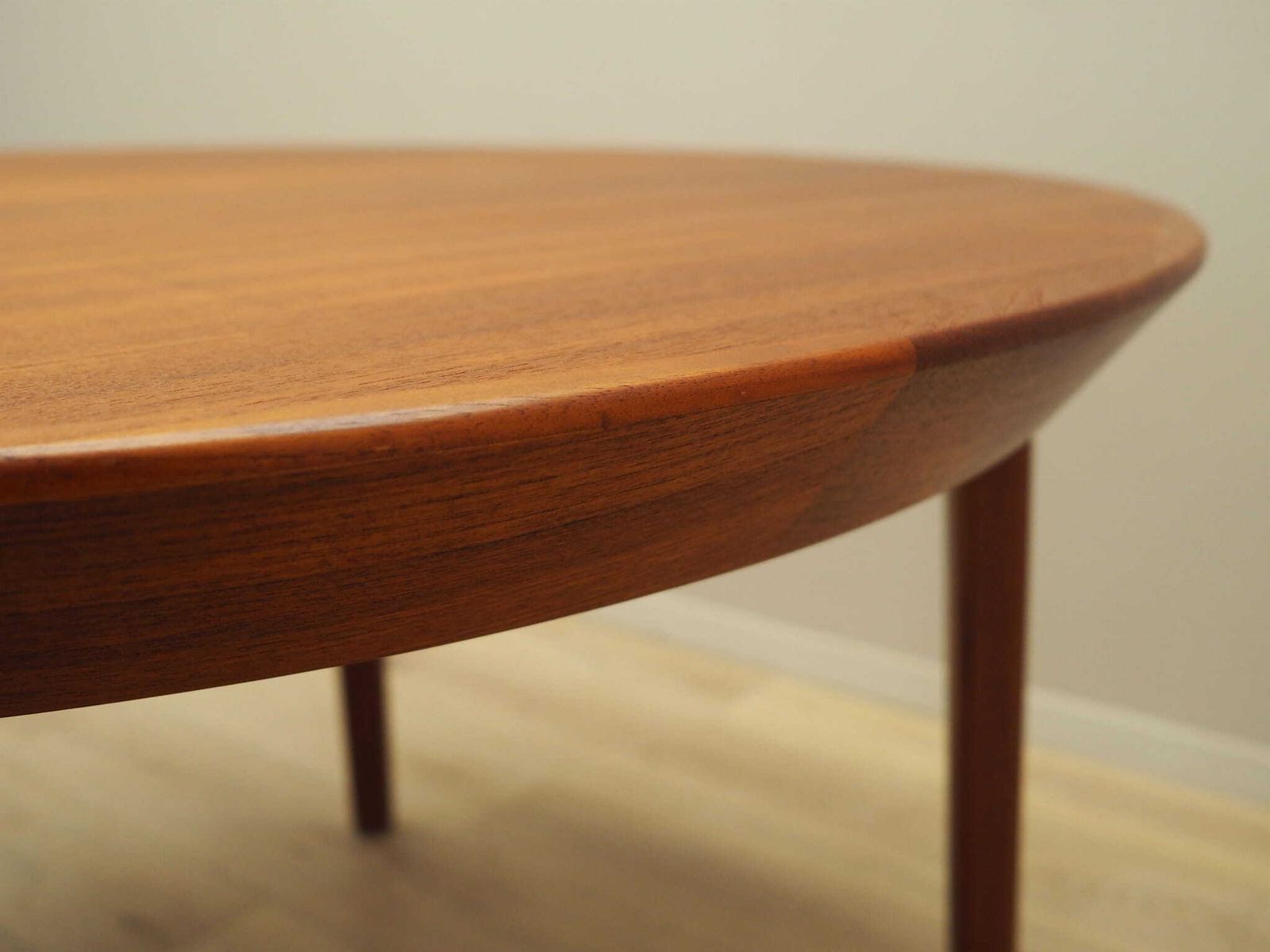Round Teak Table, Danish Design, 1960s, Manufacturer: Gudme Møbelfabrik, Designer: Ole Hald photo vintage