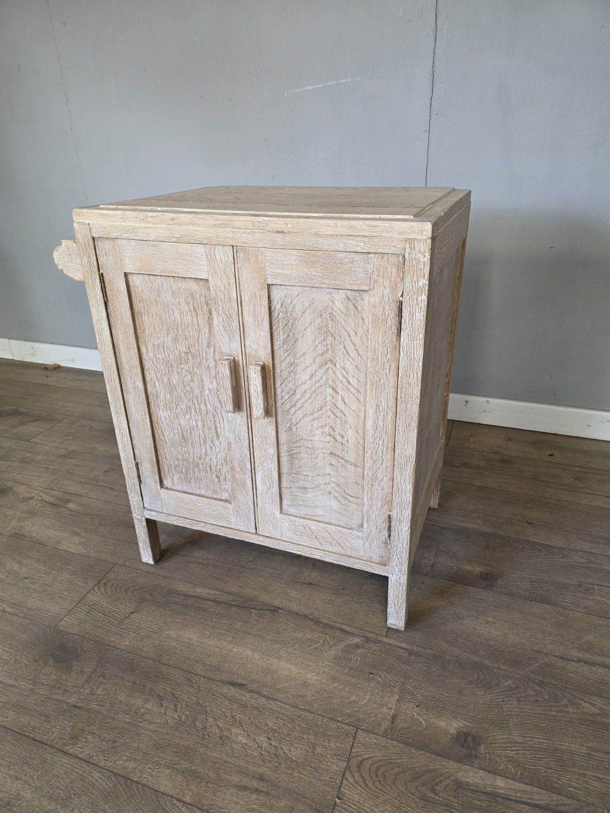 Heals Of London Limed Oak Wash Stand photo furniture