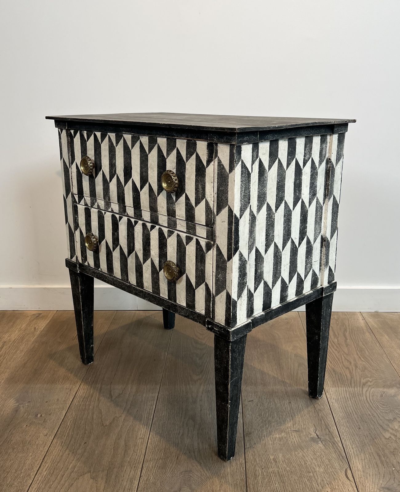 Small Italian Chest Of Drawers Opening With 2 Drawers Patinated With A Trompe L'oeil Checkerboard photo Furniture